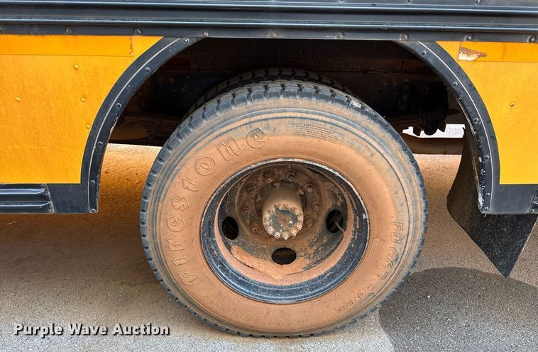 image for item EJ4718 1999 Blue Bird school bus