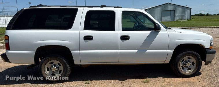 image for item EJ4719 2001 Chevrolet Suburban C1500 SUV