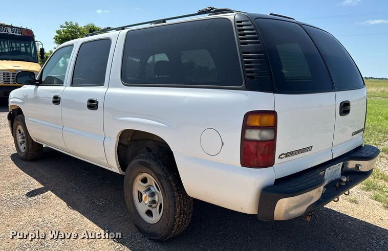 image for item EJ4719 2001 Chevrolet Suburban C1500 SUV