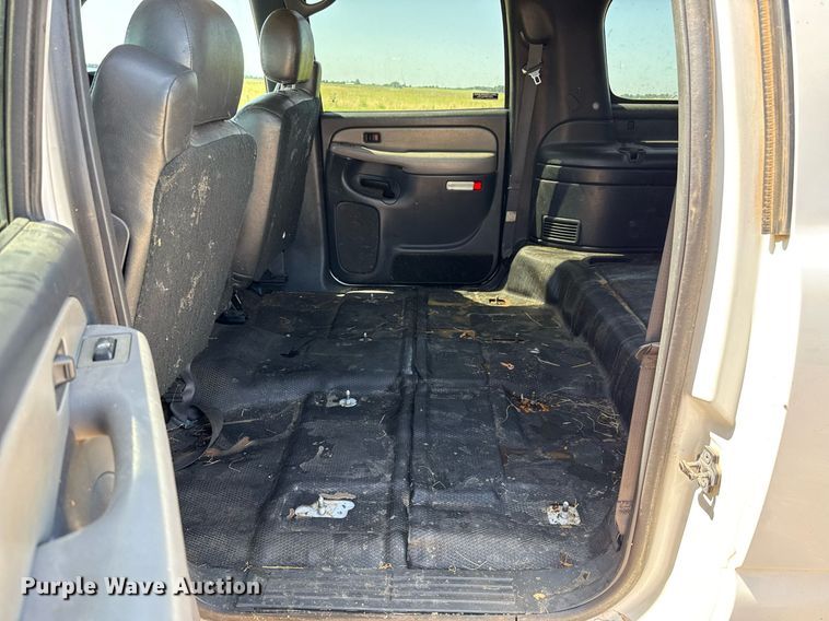 image for item EJ4719 2001 Chevrolet Suburban C1500 SUV