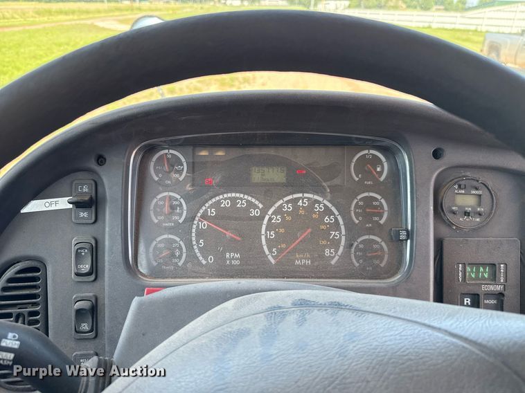 image for item EJ4720 2008 Thomas Built school bus