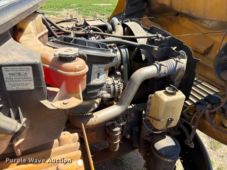 image for item EJ4720 2008 Thomas Built school bus