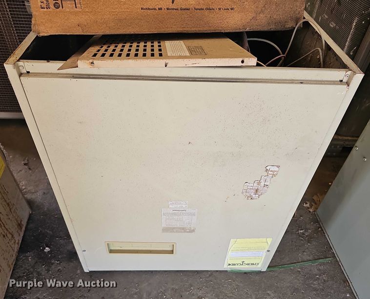 image for item EK5376 Approximately 6 HVAC units