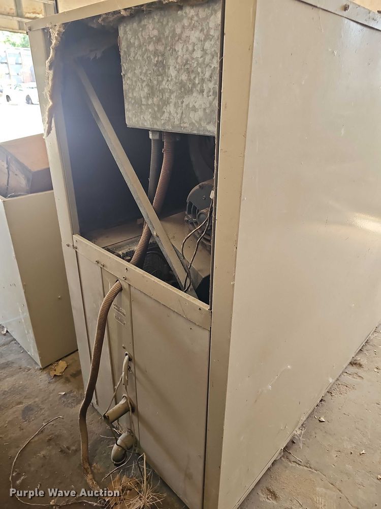 image for item EK5376 Approximately 6 HVAC units