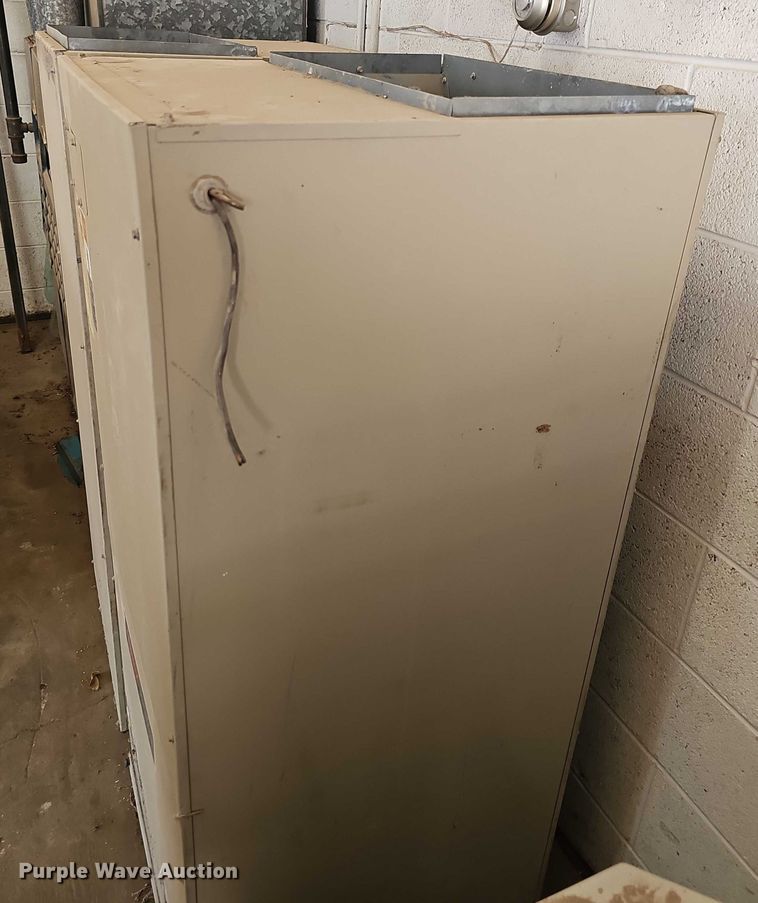 image for item EK5376 Approximately 6 HVAC units
