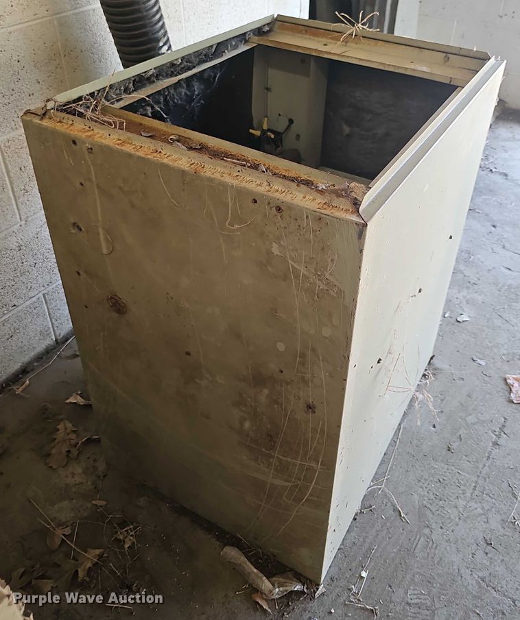 image for item EK5376 Approximately 6 HVAC units