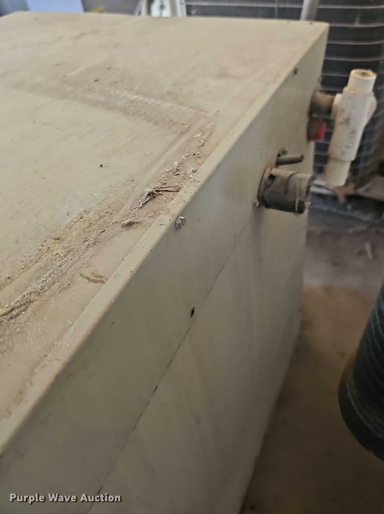 image for item EK5376 Approximately 6 HVAC units