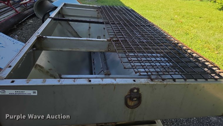 image for item EK5397 Hiniker SS  spreader 