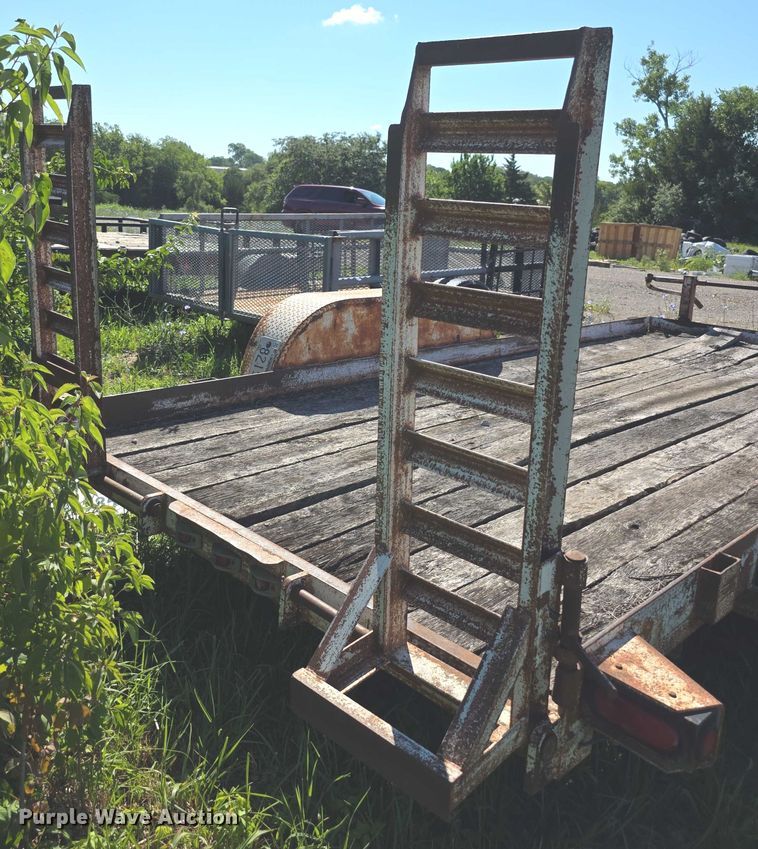 image for item EK5428 2000 Kodiak equipment trailer