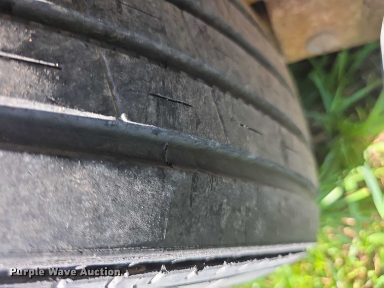 image for item EK5428 2000 Kodiak equipment trailer