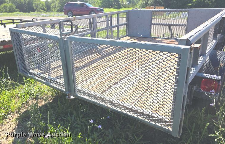 image for item EK5429 1999 Texas Bragg utility trailer