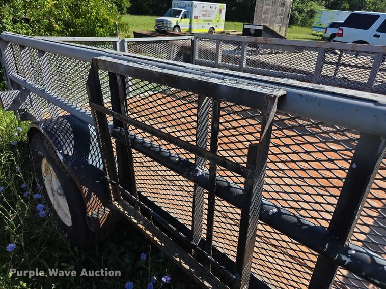 image for item EK5429 1999 Texas Bragg utility trailer