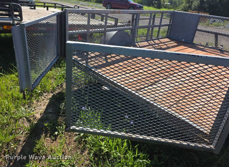 image for item EK5429 1999 Texas Bragg utility trailer