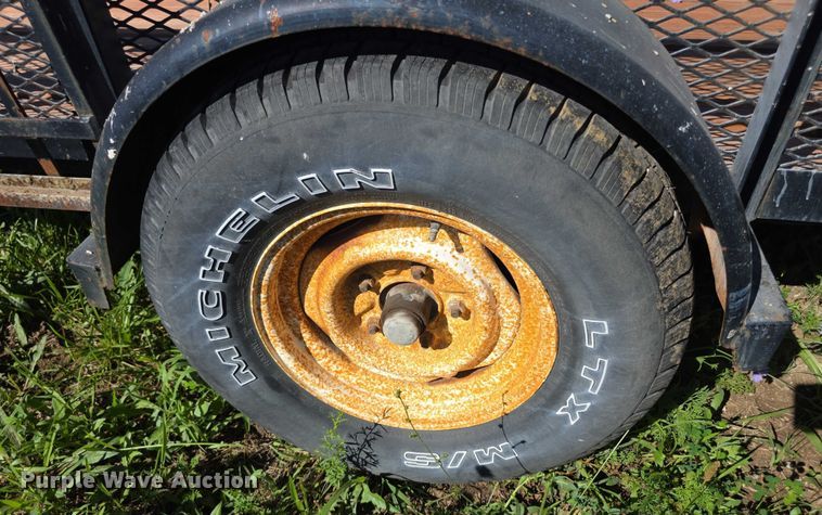 image for item EK5429 1999 Texas Bragg utility trailer