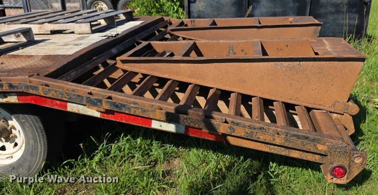 image for item EK5430 2008 PJ Deckover equipment trailer