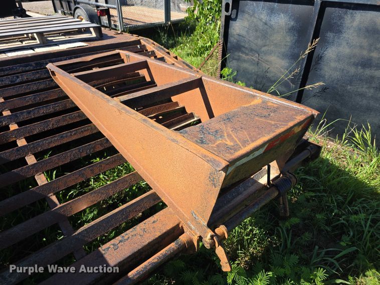 image for item EK5430 2008 PJ Deckover equipment trailer