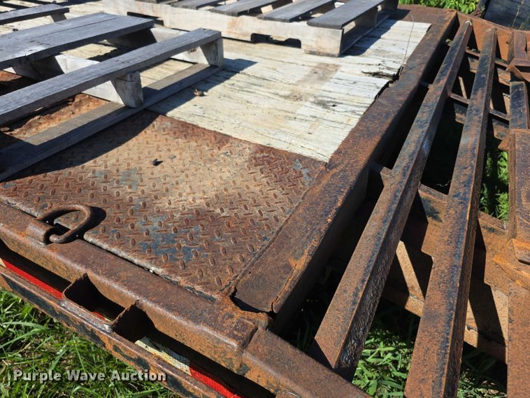 image for item EK5430 2008 PJ Deckover equipment trailer