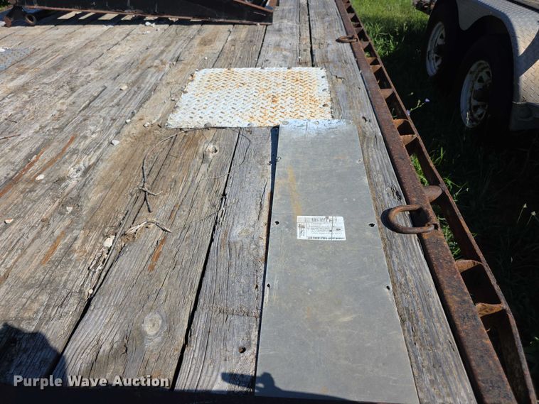 image for item EK5430 2008 PJ Deckover equipment trailer