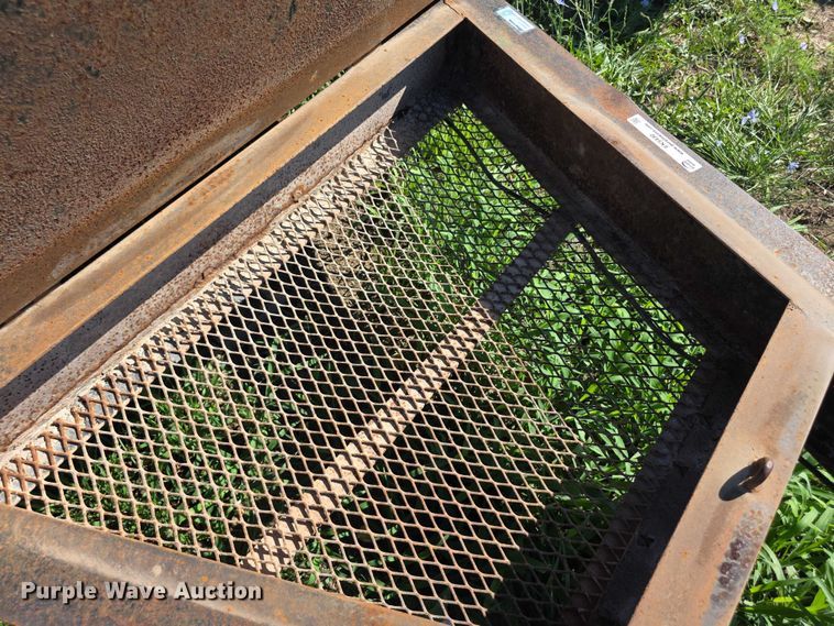 image for item EK5430 2008 PJ Deckover equipment trailer