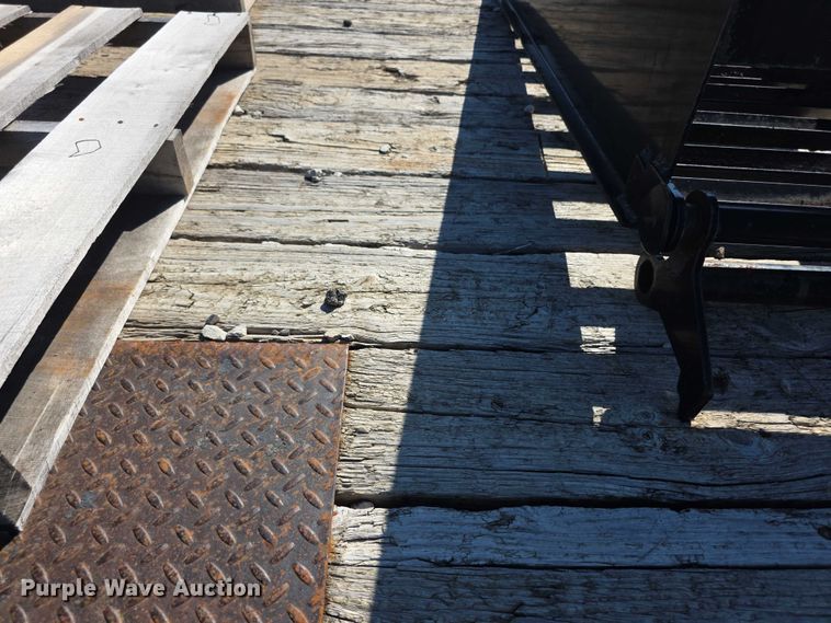 image for item EK5430 2008 PJ Deckover equipment trailer