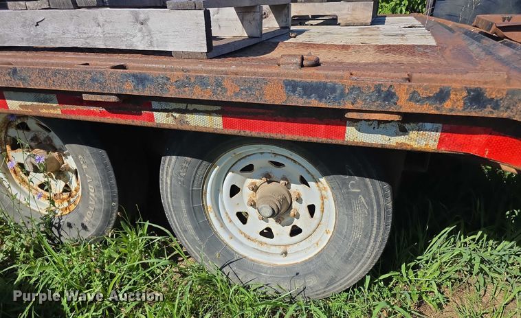 image for item EK5430 2008 PJ Deckover equipment trailer