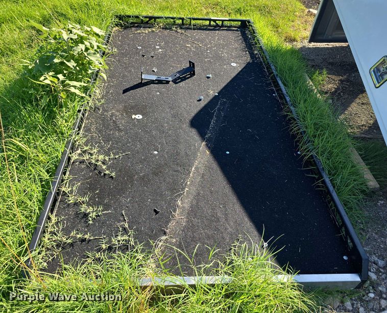 image for item EK5433 Pickup truck bed slide outs