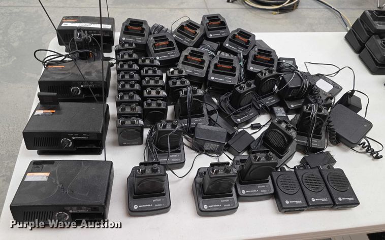 image for item EK5454 Radios