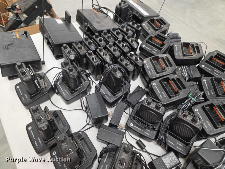 image for item EK5454 Radios