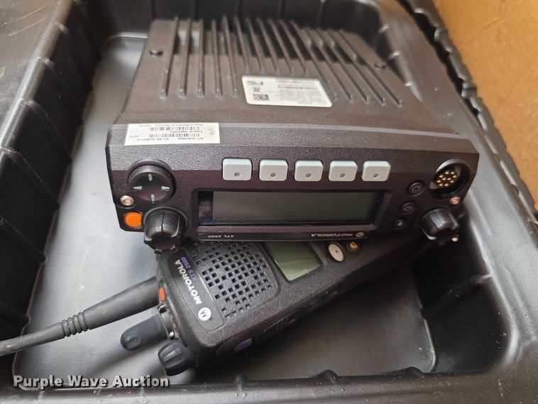 image for item EK5459 Motorola XTL2500 radio