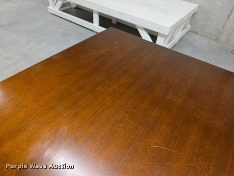 image for item EK5462 Table