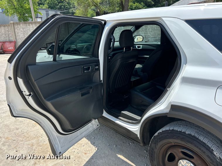 image for item EK8255 2020 Ford Explorer Police Interceptor SUV