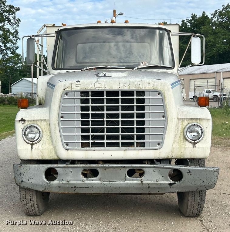 image for item EK8263 1978 Ford 800 sewer jetter truck