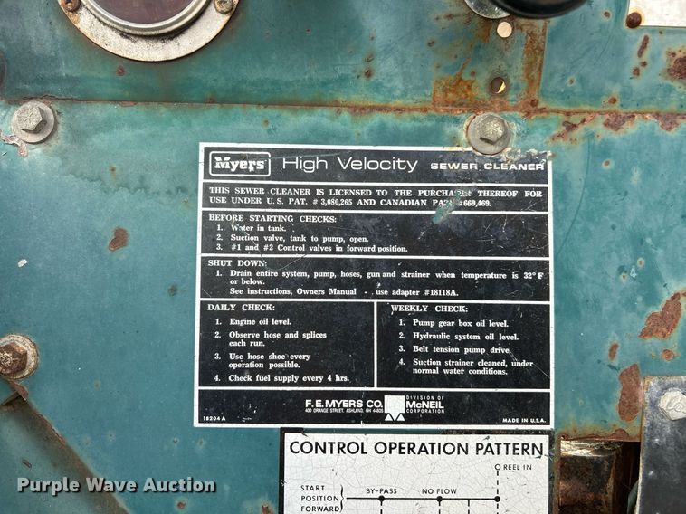 image for item EK8263 1978 Ford 800 sewer jetter truck