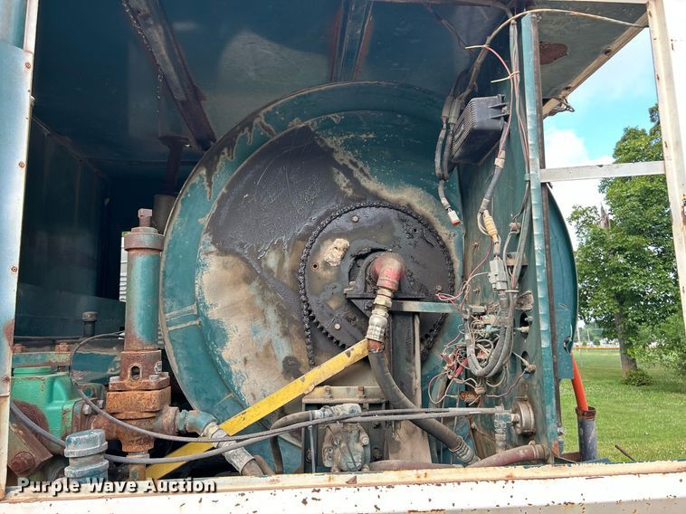 image for item EK8263 1978 Ford 800 sewer jetter truck