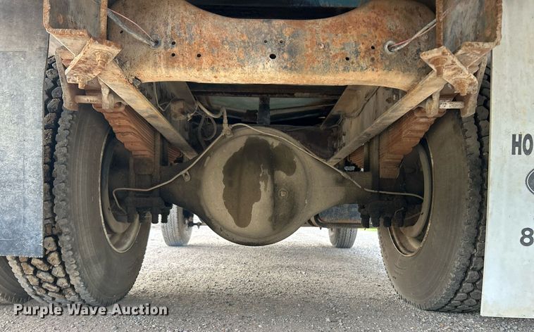 image for item EK8263 1978 Ford 800 sewer jetter truck