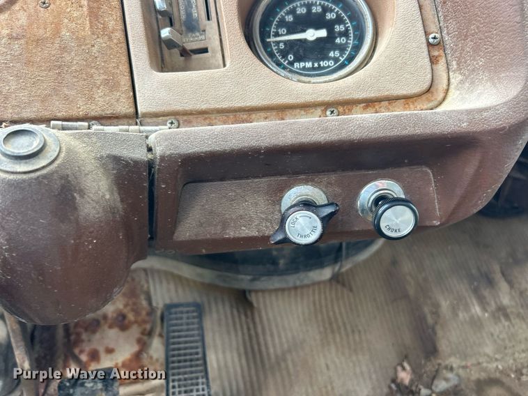 image for item EK8263 1978 Ford 800 sewer jetter truck