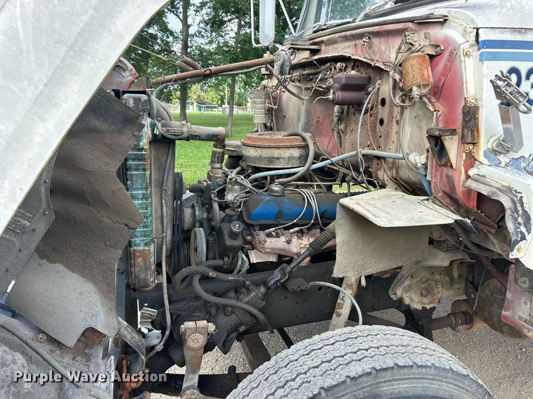 image for item EK8263 1978 Ford 800 sewer jetter truck