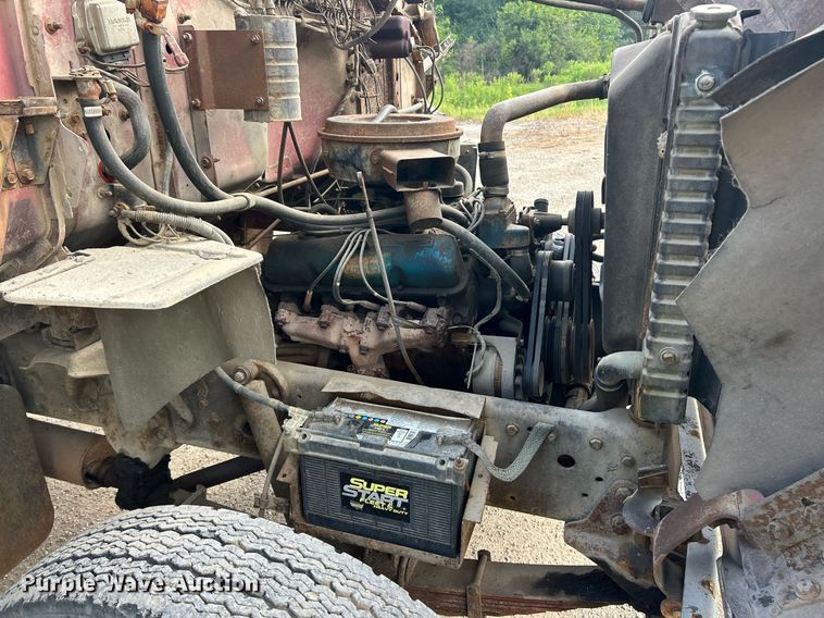 image for item EK8263 1978 Ford 800 sewer jetter truck