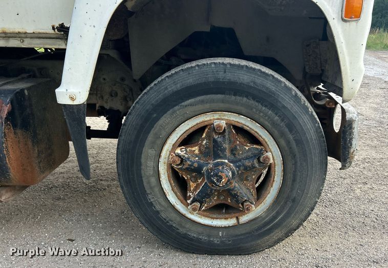 image for item EK8263 1978 Ford 800 sewer jetter truck