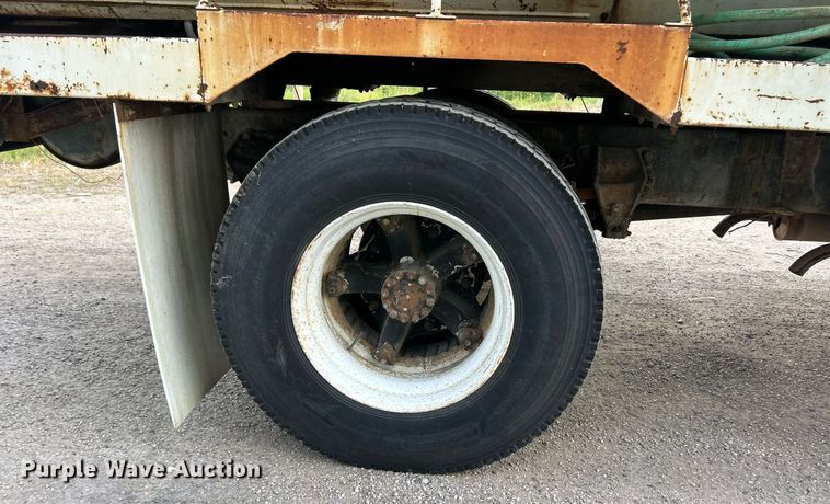 image for item EK8263 1978 Ford 800 sewer jetter truck