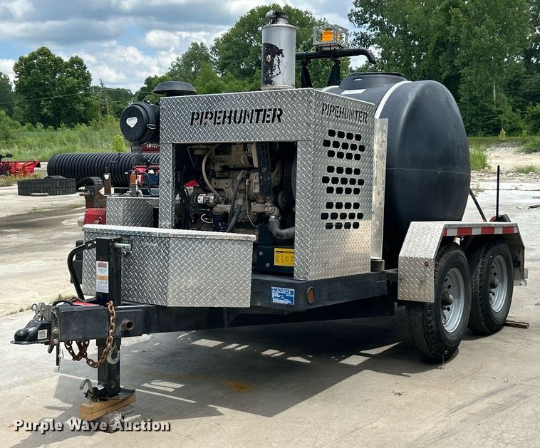 image for item EK8265 2014 Pipehunter 700 sewer jetter trailer