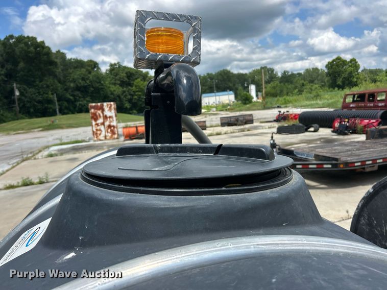 image for item EK8265 2014 Pipehunter 700 sewer jetter trailer