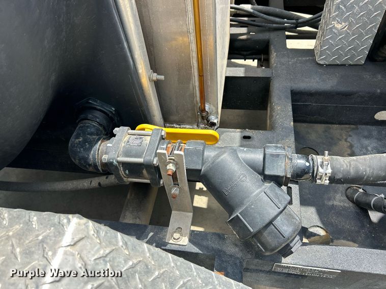 image for item EK8265 2014 Pipehunter 700 sewer jetter trailer