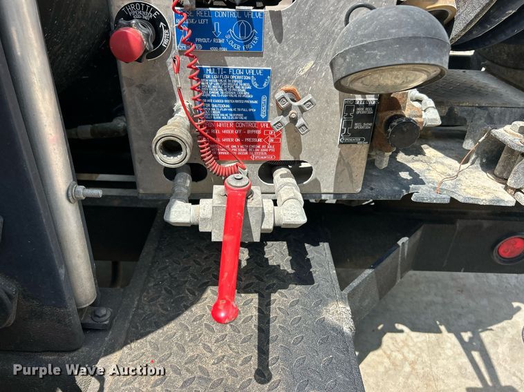 image for item EK8265 2014 Pipehunter 700 sewer jetter trailer