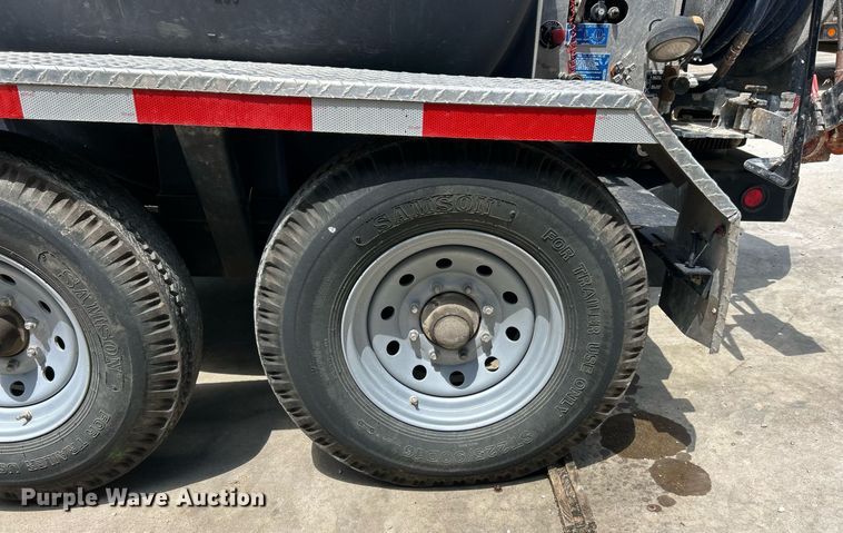 image for item EK8265 2014 Pipehunter 700 sewer jetter trailer