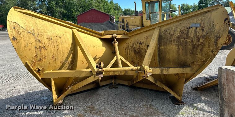 image for item EK8323 Balderson BV11 snow plow