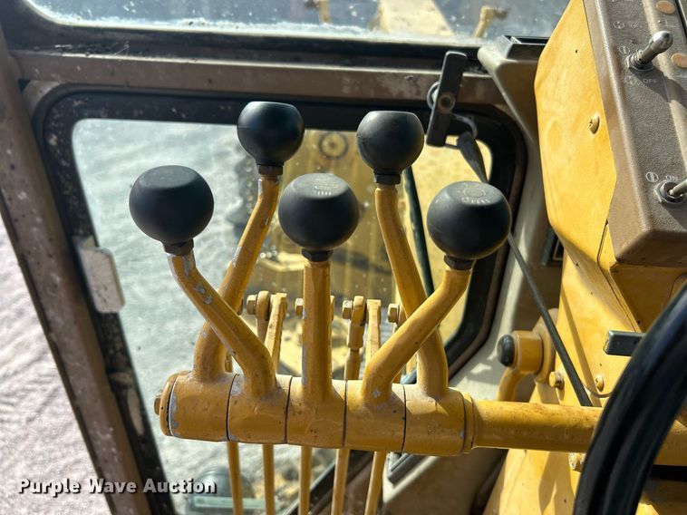 image for item EK8325 1991 Caterpiller 140G motor grader