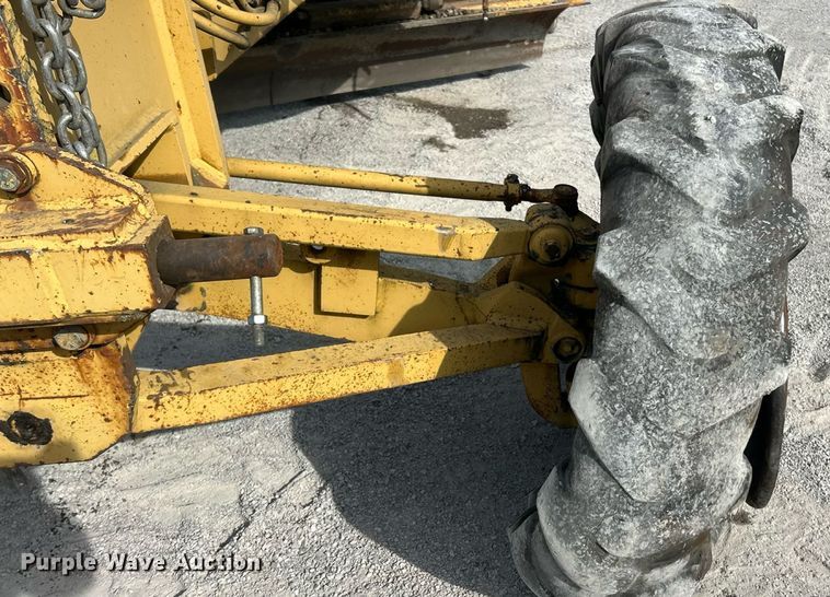 image for item EK8325 1991 Caterpiller 140G motor grader