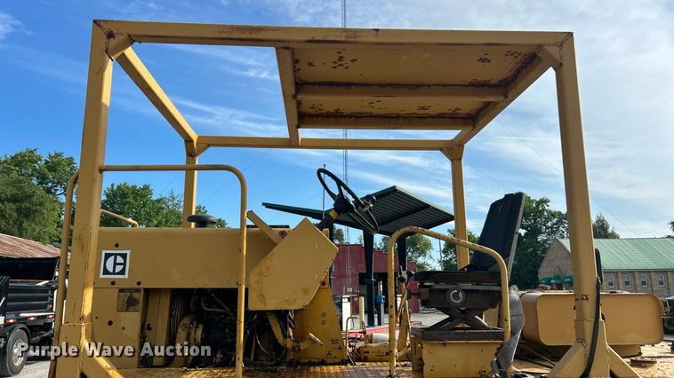 image for item EK8326 1987 Caterpiller PS-130 pneumatic roller