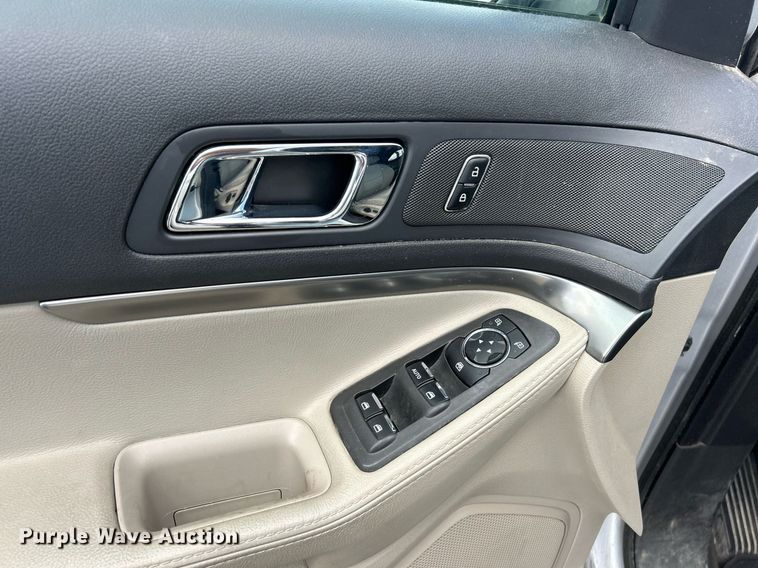 image for item EK8327 2012 Ford Explorer SUV